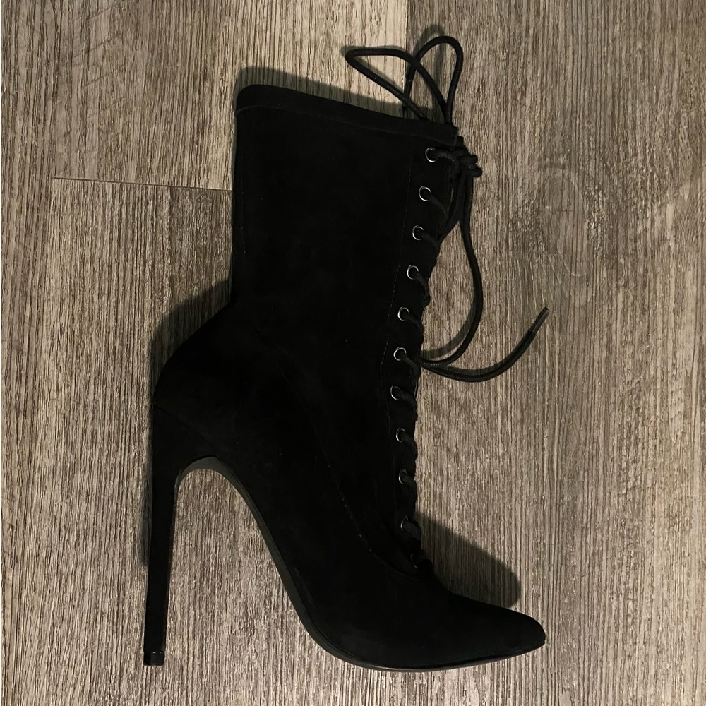 STEVE MADDEN WOMEN'S SATISFIED DRESS BOOTS, BLACK